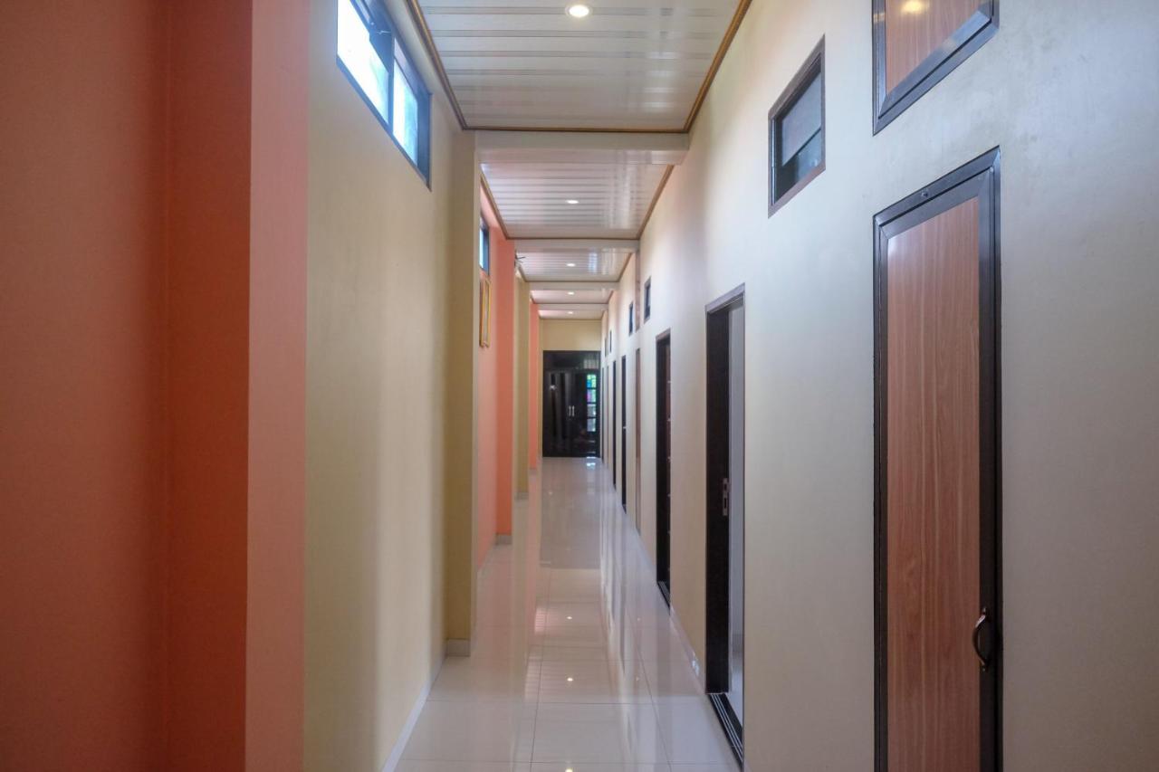 Sans Hotel Kumbang Yogyakarta By Reddoorz Eksteriør billede