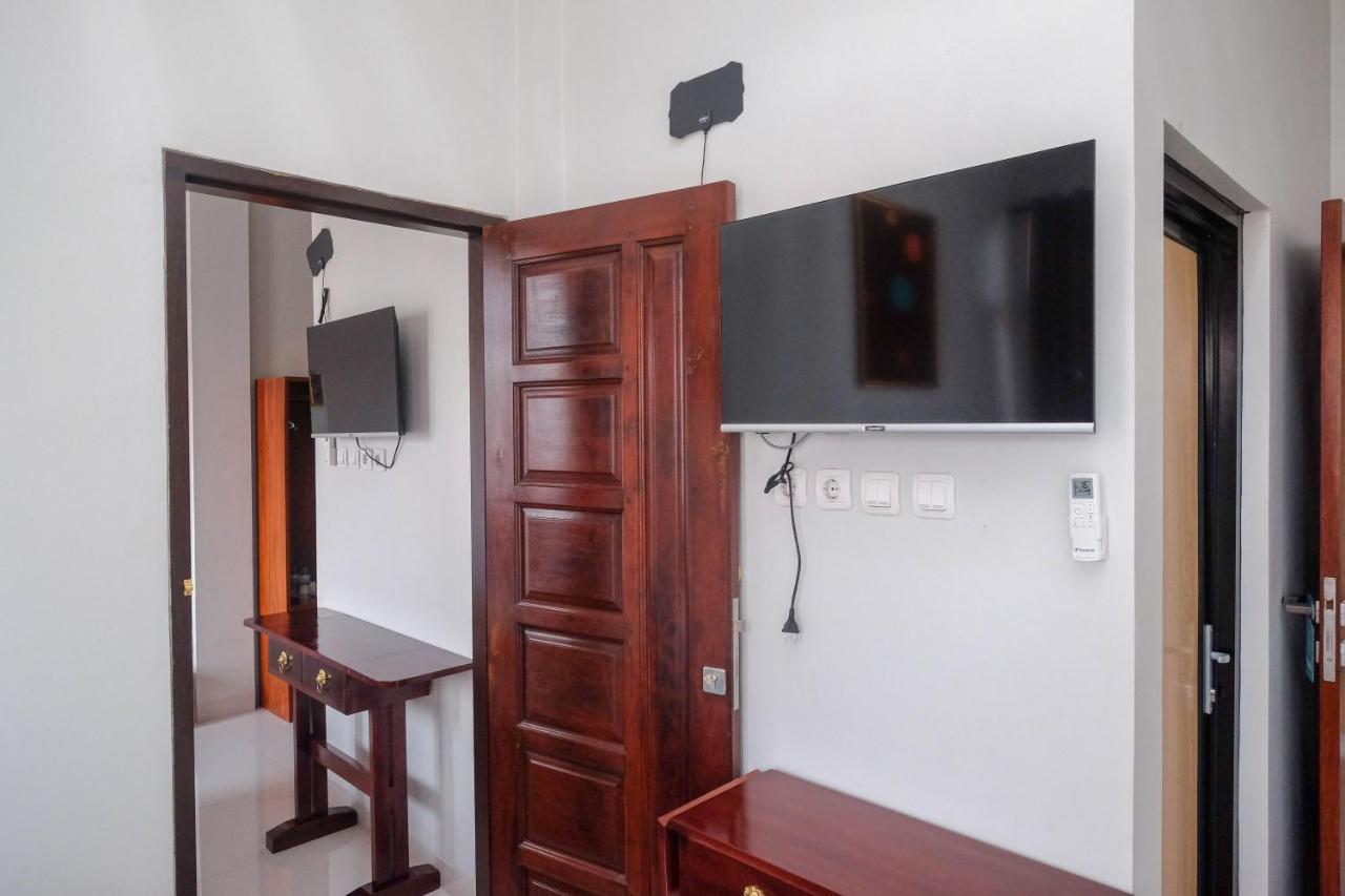 Sans Hotel Kumbang Yogyakarta By Reddoorz Eksteriør billede
