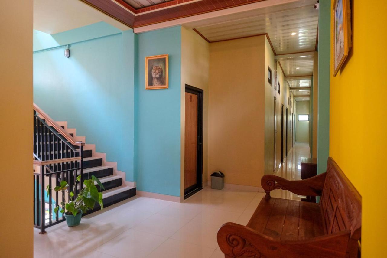 Sans Hotel Kumbang Yogyakarta By Reddoorz Eksteriør billede