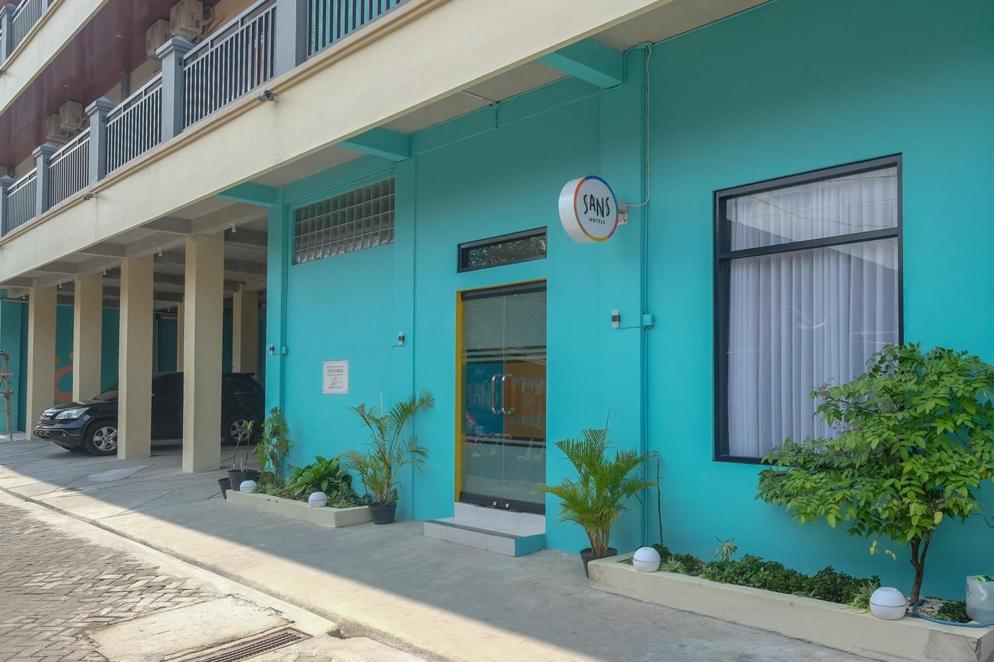 Sans Hotel Kumbang Yogyakarta By Reddoorz Eksteriør billede